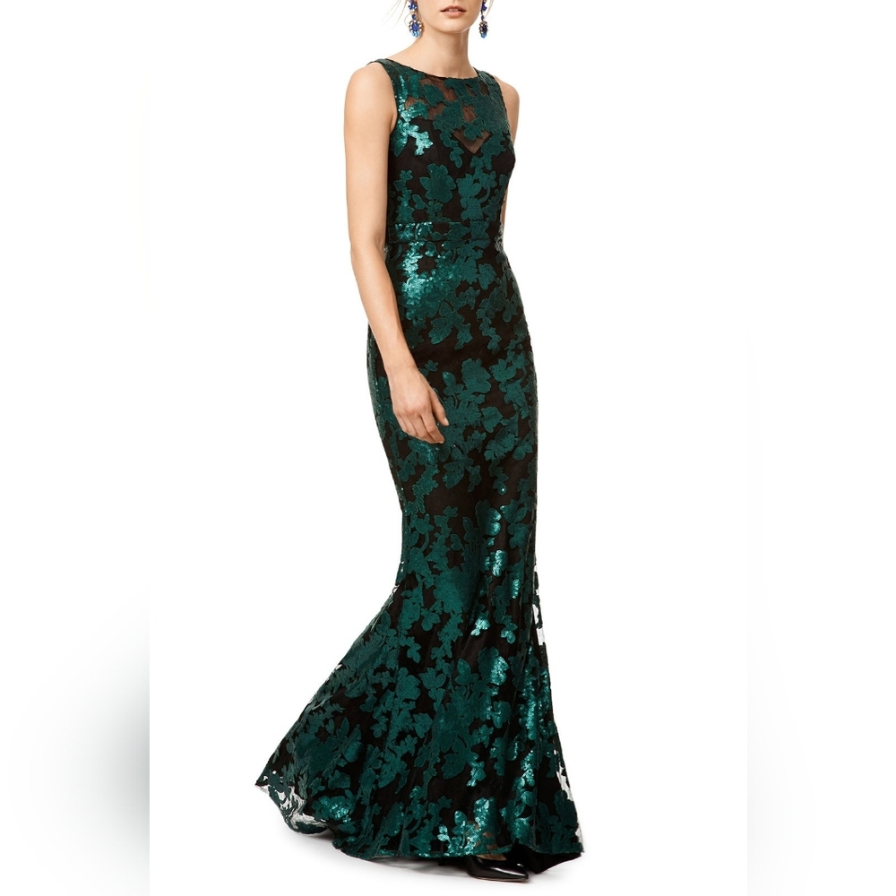 $695 BADGLEY MISCHKA IVY GREEN SILVER SEQUIN LONG GOWN US 4